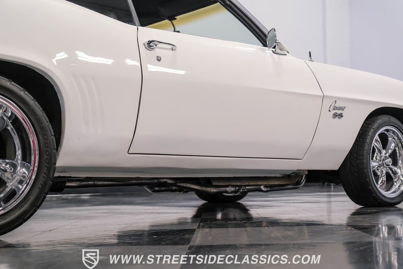 Unknown-Camaro-1969-Dover-White-Black-29