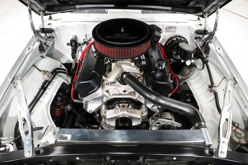 Unknown-Camaro-1969-Dover-White-Black-3