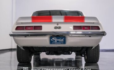Unknown-Camaro-1969-Dover-White-Black-33