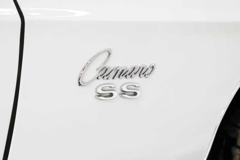 Unknown-Camaro-1969-Dover-White-Black-37
