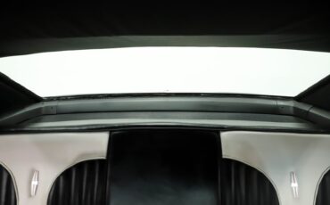 Unknown-Camaro-1969-Dover-White-Black-40