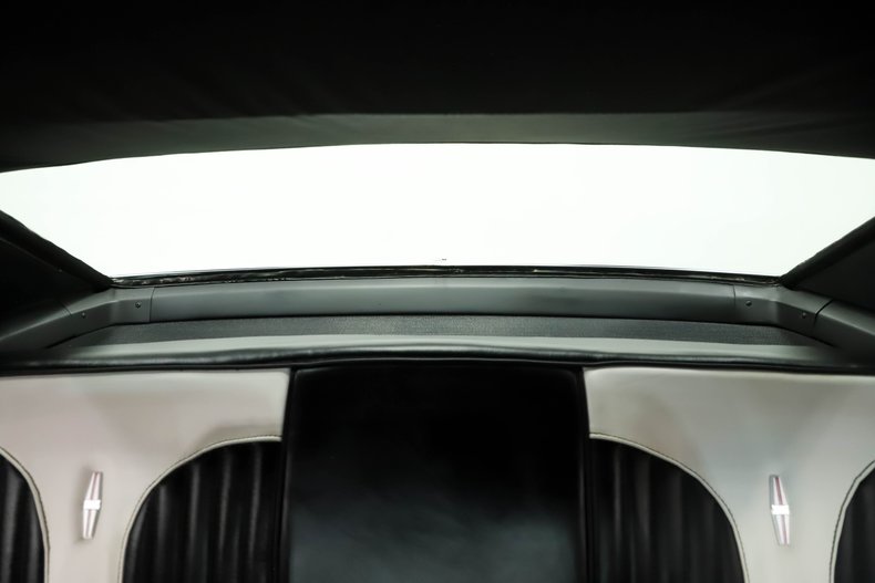 Unknown-Camaro-1969-Dover-White-Black-40