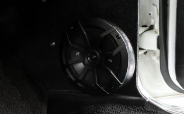 Unknown-Camaro-1969-Dover-White-Black-43