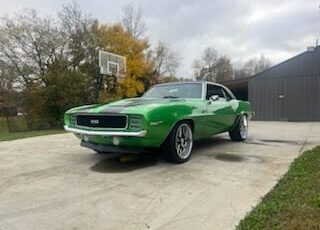 Unknown-Camaro-1969-Green-Black-Houndstooth-10