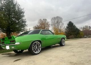 Unknown-Camaro-1969-Green-Black-Houndstooth