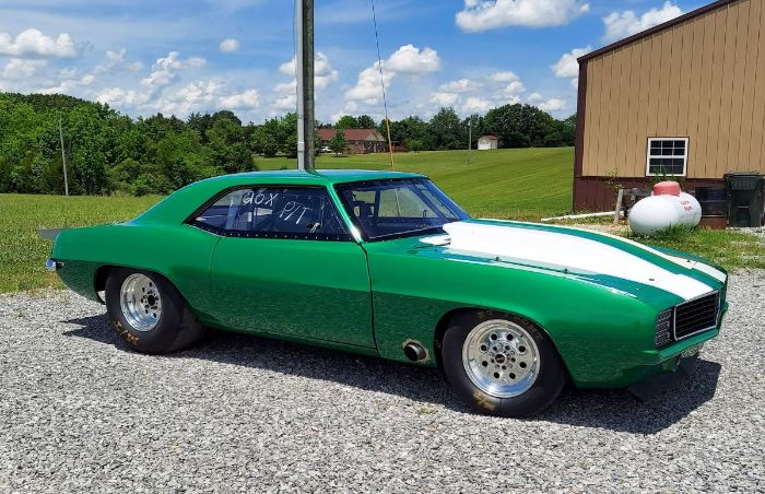 Unknown-Camaro-1969-Green