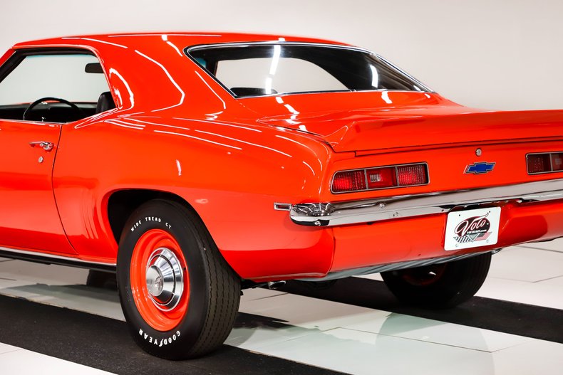 Unknown-Camaro-1969-Hugger-Orange-Black-10