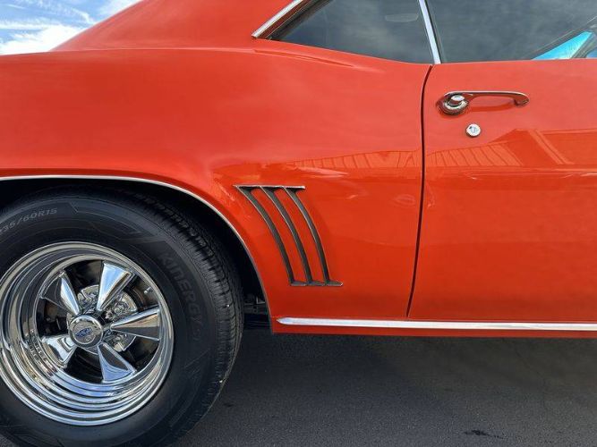 Unknown-Camaro-1969-Hugger-Orange-Black-20