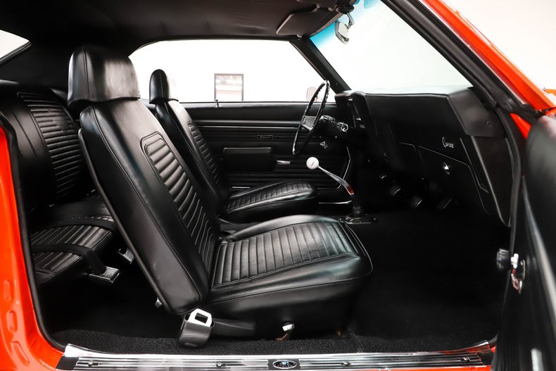 Unknown-Camaro-1969-Hugger-Orange-Black-3