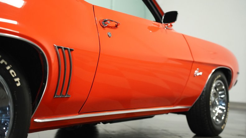 Unknown-Camaro-1969-Hugger-Orange-Black-32