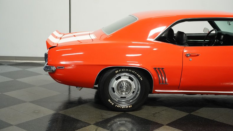 Unknown-Camaro-1969-Hugger-Orange-Black-33