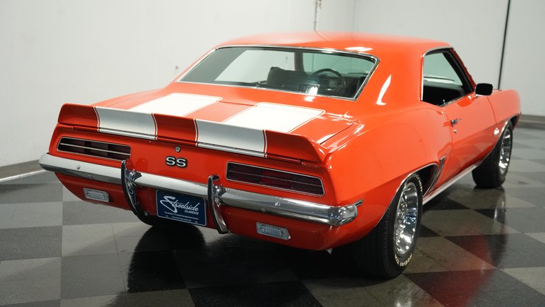 Unknown-Camaro-1969-Hugger-Orange-Black-7