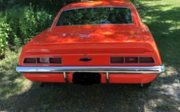 Unknown-Camaro-1969-Hugger-Orange-Black-amp-White-Hounds-1