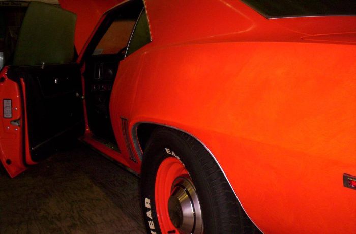 Unknown-Camaro-1969-Hugger-Orange-Black-amp-White-Hounds-5