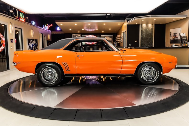 Unknown-Camaro-1969-Hugger-Orange-Houndstooth-10