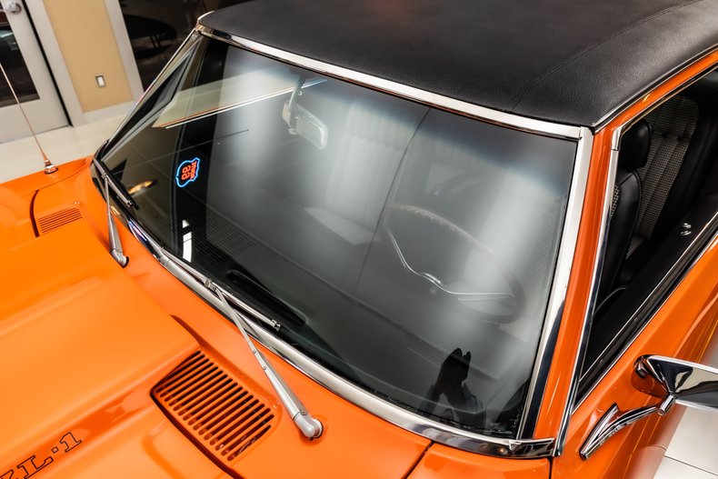 Unknown-Camaro-1969-Hugger-Orange-Houndstooth-23