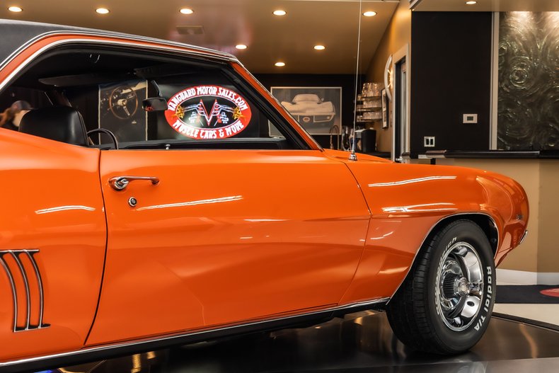 Unknown-Camaro-1969-Hugger-Orange-Houndstooth-26