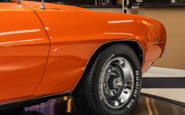 Unknown-Camaro-1969-Hugger-Orange-Houndstooth-27