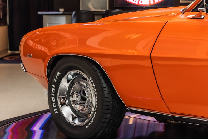 Unknown-Camaro-1969-Hugger-Orange-Houndstooth-29