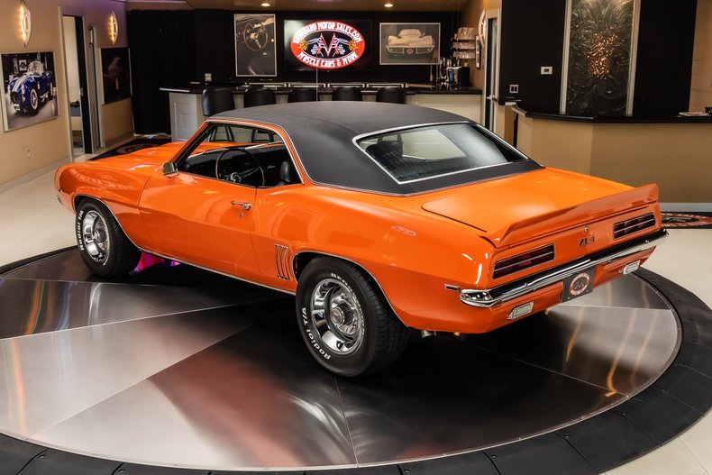 Unknown-Camaro-1969-Hugger-Orange-Houndstooth-35