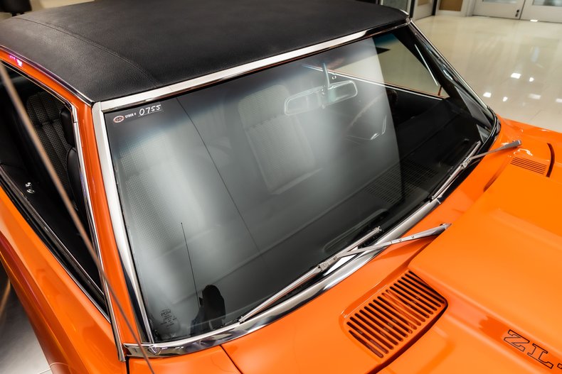 Unknown-Camaro-1969-Hugger-Orange-Houndstooth-43