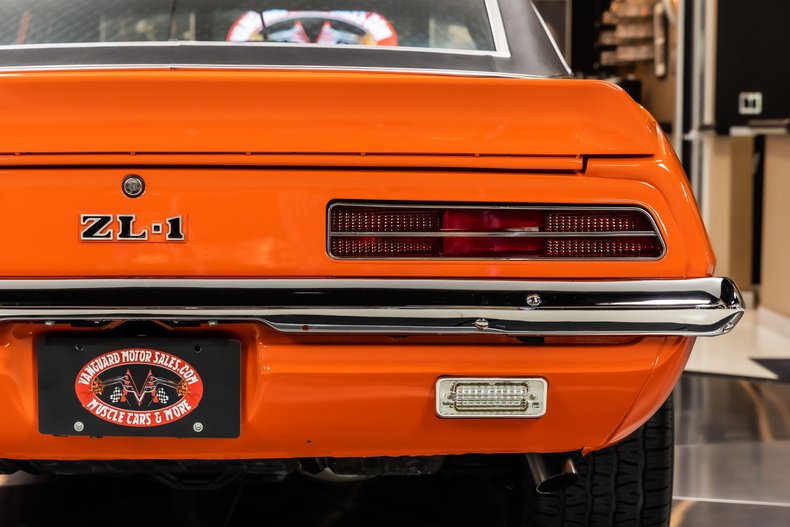 Unknown-Camaro-1969-Hugger-Orange-Houndstooth-47