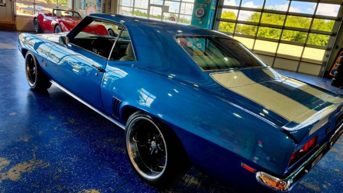 Unknown-Camaro-1969-Lemans-Blue-Custom-7