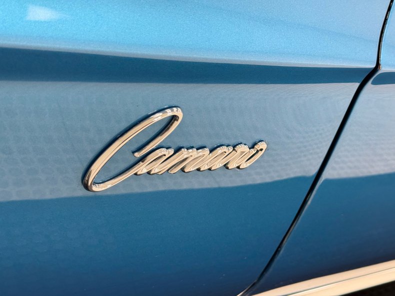 Unknown-Camaro-1969-Lemans-Blue-Ivory-15