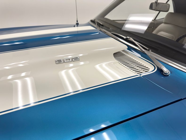 Unknown-Camaro-1969-Lemans-Blue-Ivory-16