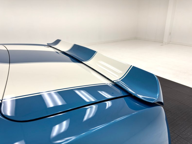 Unknown-Camaro-1969-Lemans-Blue-Ivory-18