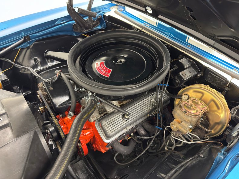 Unknown-Camaro-1969-Lemans-Blue-Ivory-28
