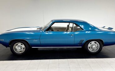 Unknown-Camaro-1969-Lemans-Blue-Ivory