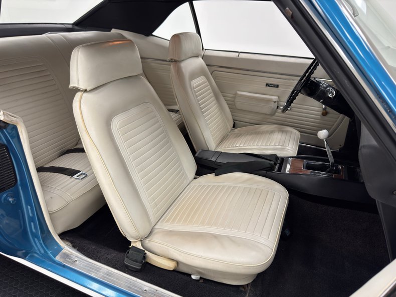 Unknown-Camaro-1969-Lemans-Blue-Ivory-38