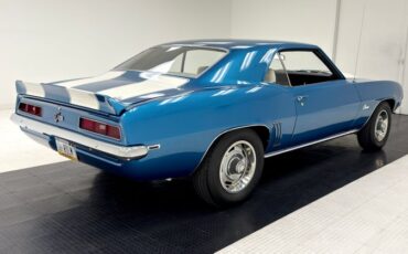 Unknown-Camaro-1969-Lemans-Blue-Ivory-8