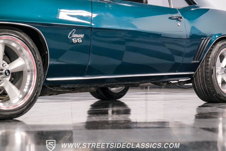 Unknown-Camaro-1969-Polo-Green-Black-24