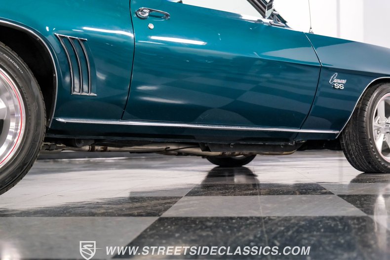 Unknown-Camaro-1969-Polo-Green-Black-30