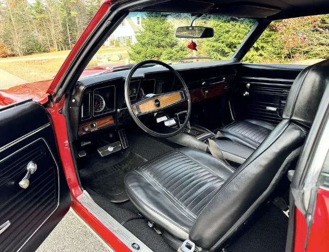 Unknown-Camaro-1969-Red-Black-1