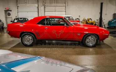 Unknown-Camaro-1969-Red-Black-15