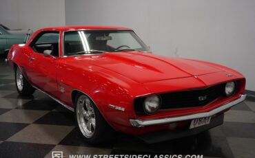 Unknown-Camaro-1969-Red-Black-29
