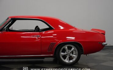 Unknown-Camaro-1969-Red-Black-36