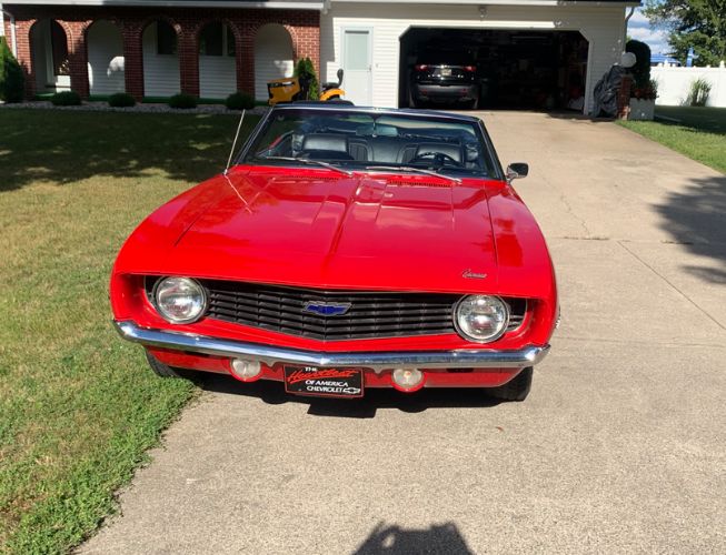 Unknown-Camaro-1969-Red-Black-Leather-4