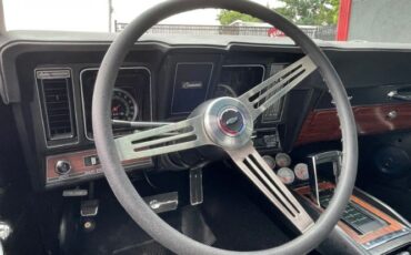 Unknown-Camaro-1969-Red-Black-and-White-Houn-11