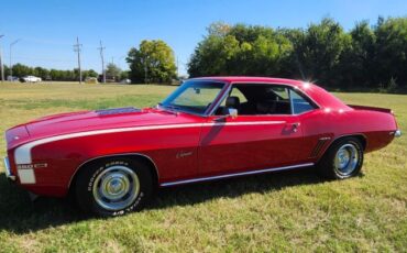 Unknown-Camaro-1969-Red-Black-and-White-Houn-12