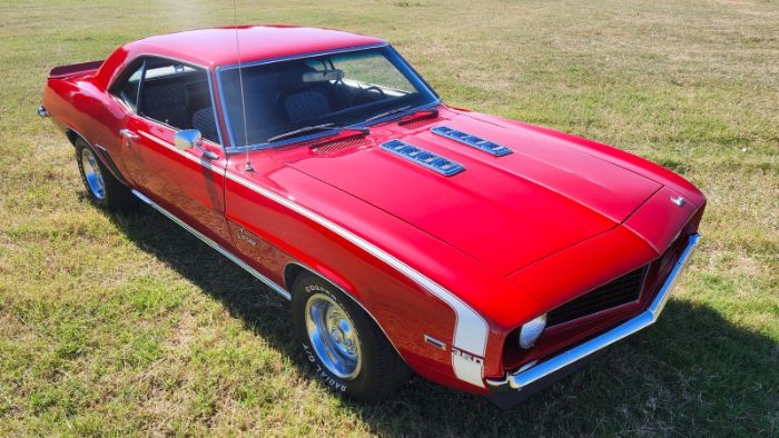 Unknown-Camaro-1969-Red-Black-and-White-Houn-13