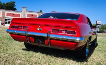 Unknown-Camaro-1969-Red-Black-and-White-Houn-14
