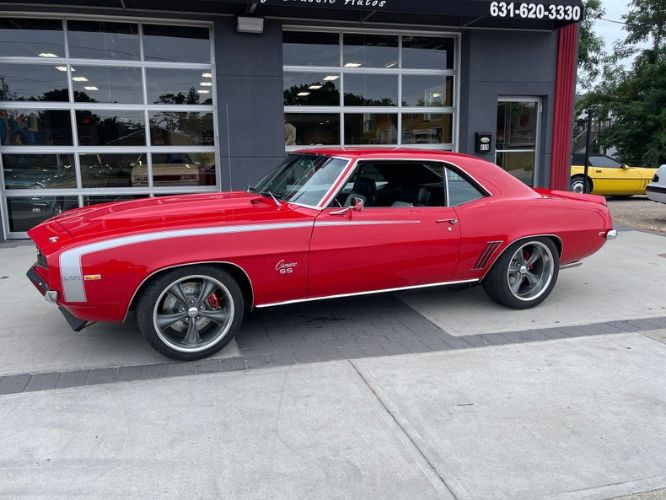 Unknown-Camaro-1969-Red-Black-and-White-Houn