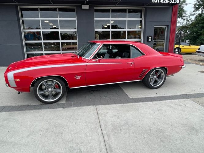 Unknown-Camaro-1969-Red-Black-and-White-Houn-6