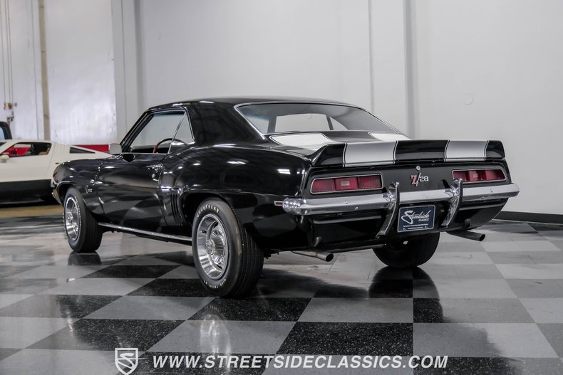 Unknown-Camaro-1969-Tuxedo-Black-Black-16