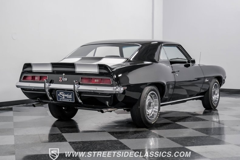 Unknown-Camaro-1969-Tuxedo-Black-Black-19