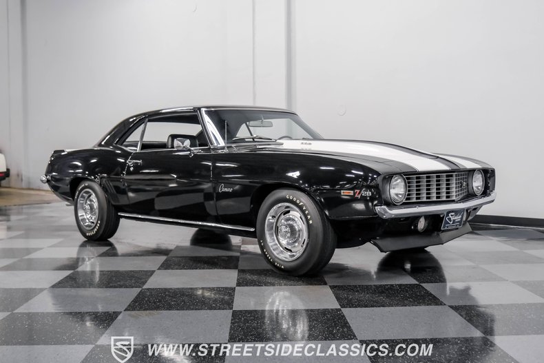 Unknown-Camaro-1969-Tuxedo-Black-Black-23